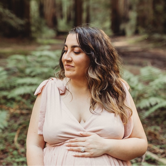 Meet your Posher, Sierra - Picture 4 of 7